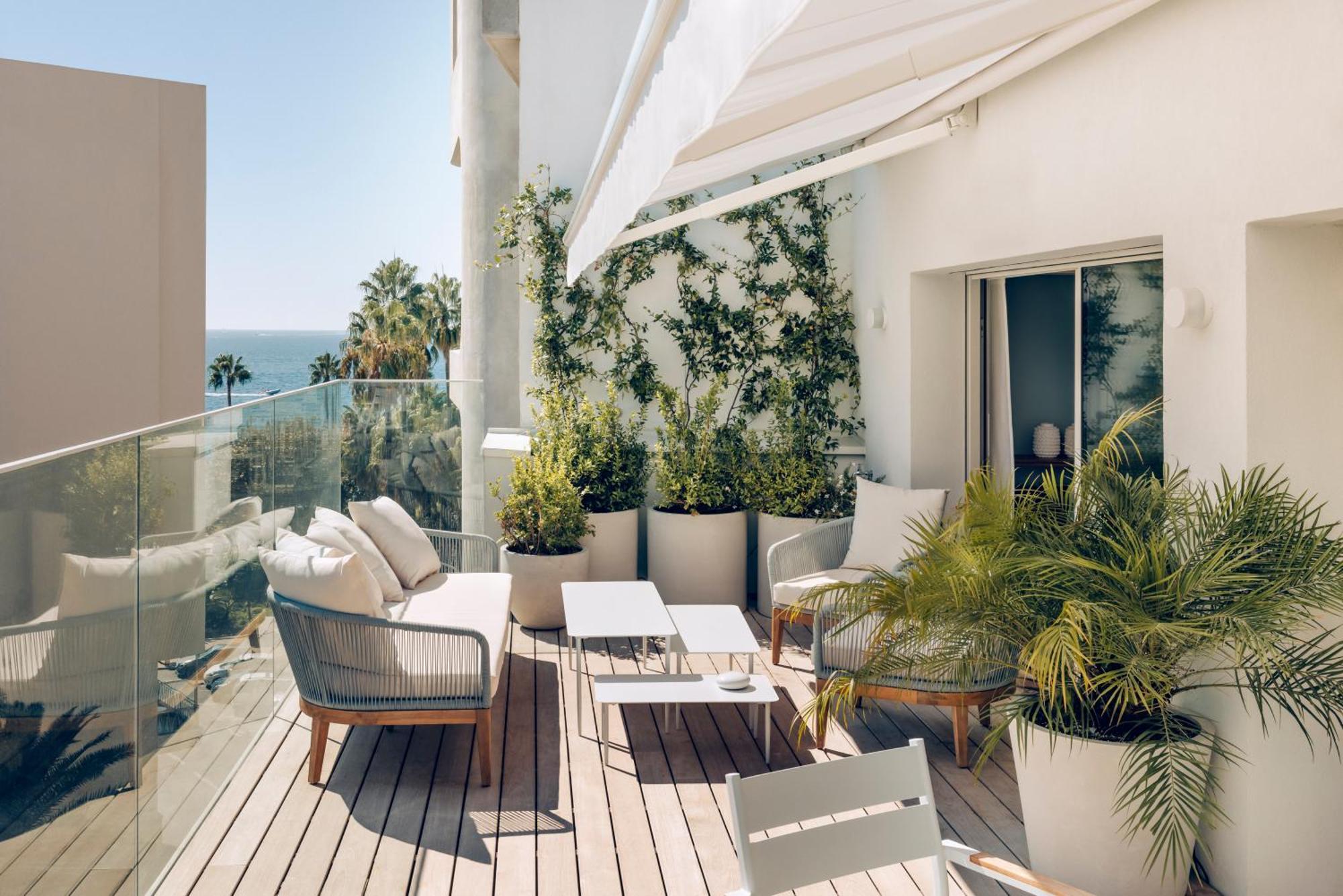 Apartment with Terrace